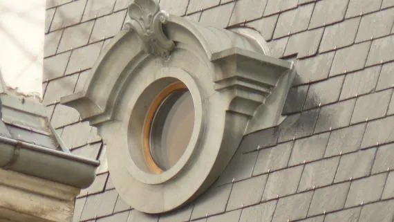 Œil de bœuf réalisé sur mesure pour une villa sur Strasbourg.