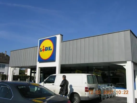 Contrat d'entretien pour le désenfumage du groupe Lidl.